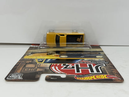Hot Wheels Premium Japan Historics 3 1975 Datsun Sunny Truck B120 1:64 Diecast