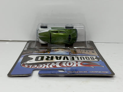 Hot Wheels Boulevard Volkswagen Beetle 1:64 Diecast Real Riders