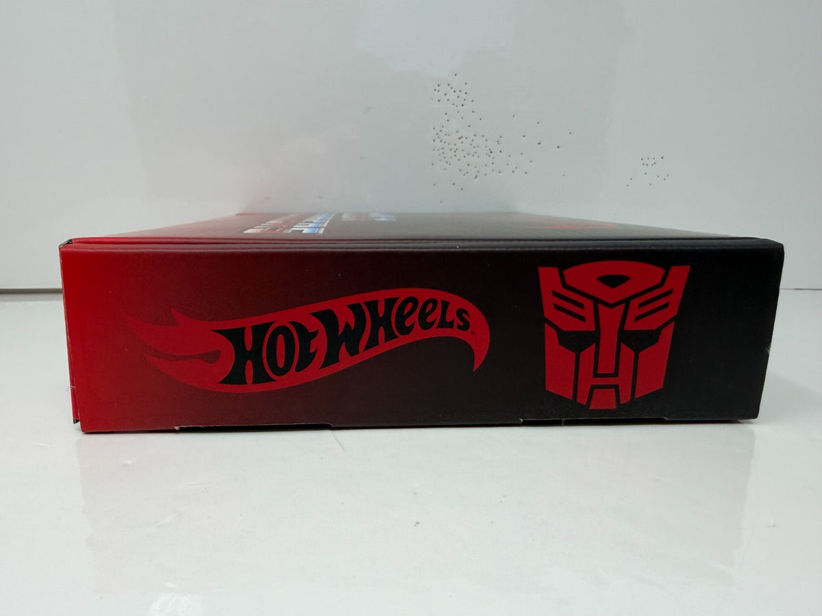 Hot Wheels Transformers Optimus Prime Mattel Creations RLC Exclusive