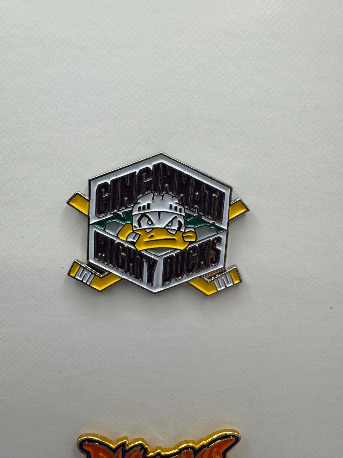 Cincinnati Mighty Ducks AHL Hockey Team Logo Lapel Pin UDT1