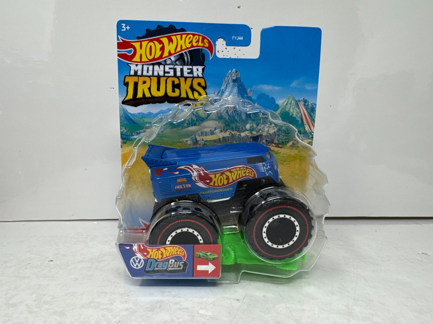 Hot Wheels Monster Trucks Treasure Hunt Phil’s Volkswagen Drag Bus 1:64 Diecast