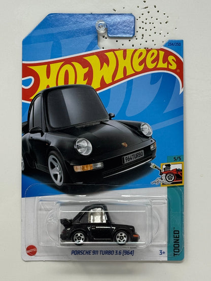Hot Wheels Tooned Porsche 911 Turbo 3.6 (964) 1:64 Diecast Black