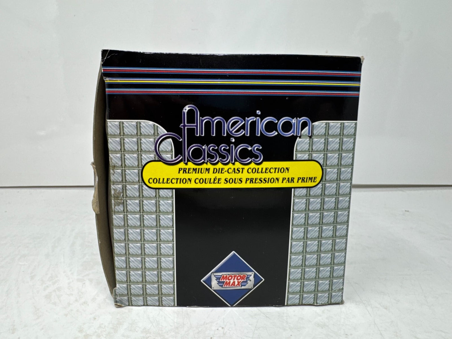 Motormax American Classics 1960 Ford Ranchero 1:24 Diecast