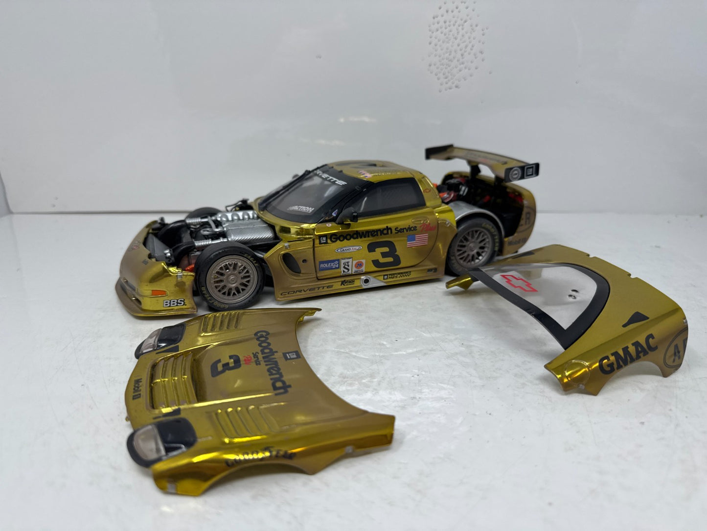 Action Racing #3 Dale Earnhardt GM 2001 Corvette C5R RACED VERSION 1:18 Diecast
