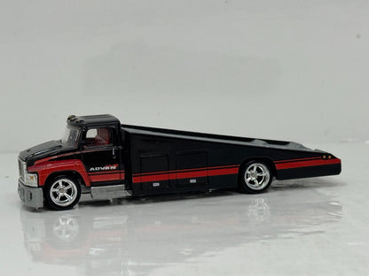 Hot Wheels Premium Team Transport 1969 Nissan Skyline Van & Hauler 1:64 Diecast