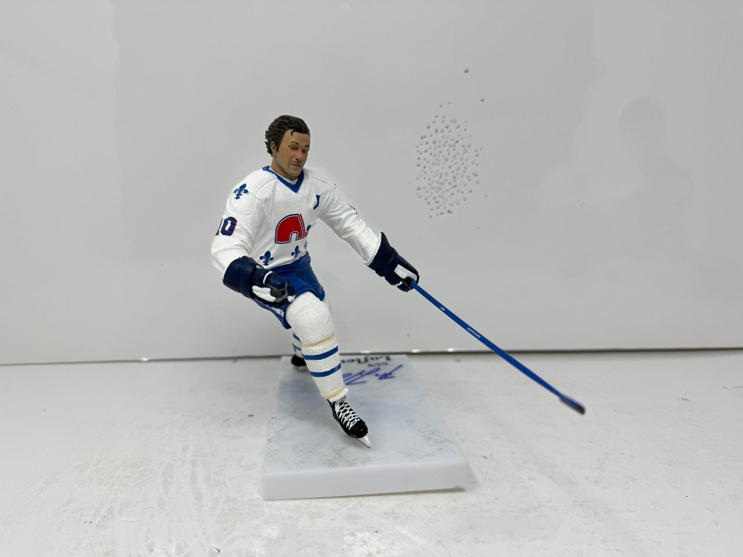 McFarlane NHL Guy Lafleur Quebec Nordiques Figure Auto Signed