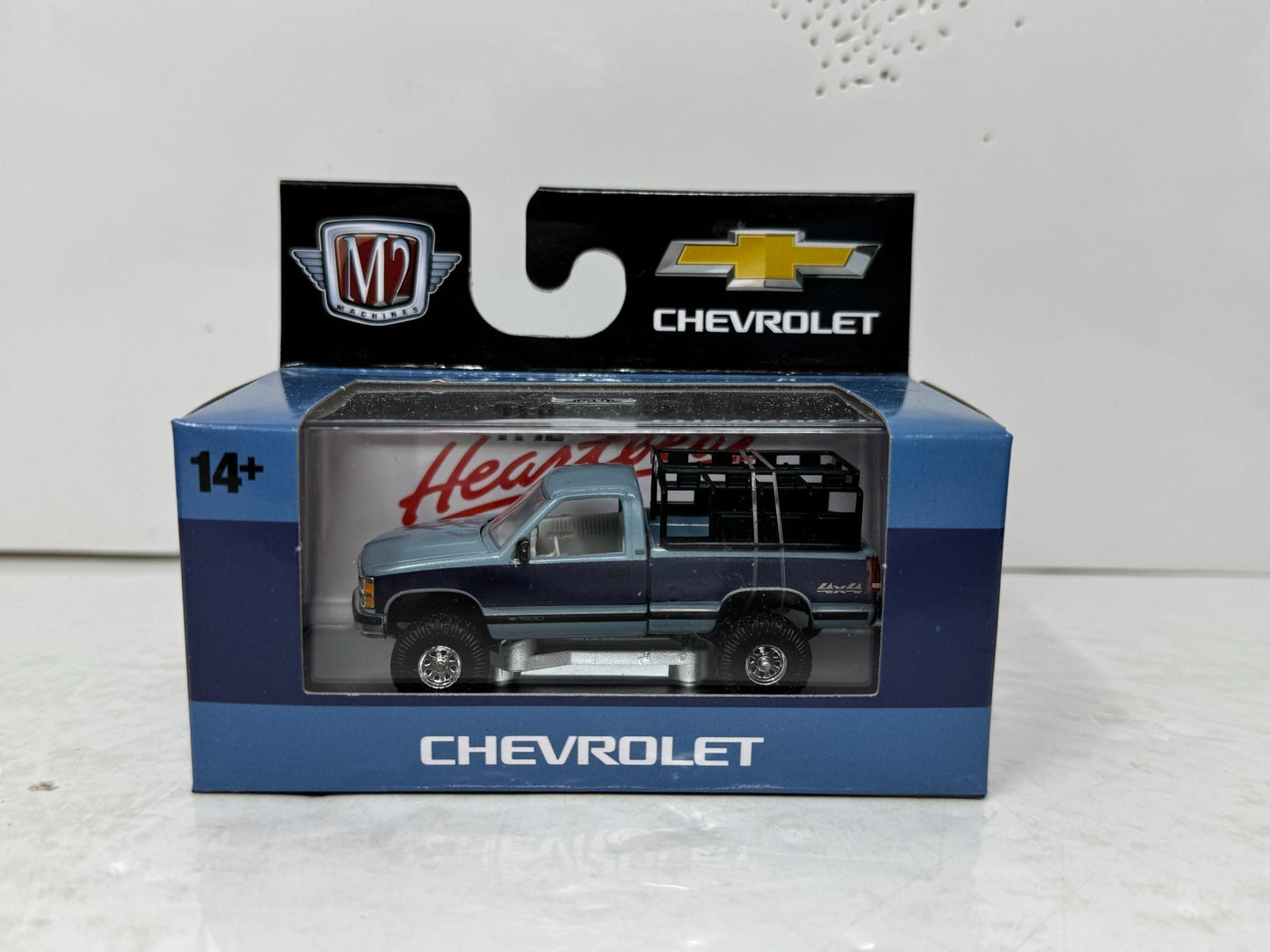 M2 Machines 1993 Chevrolet Silverado 1500 4x4 1:64 Diecast