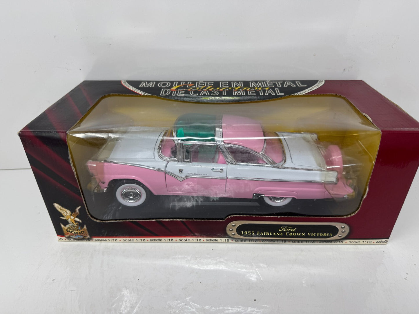 Yat Ming Road Signature 1955 Ford Fairlane Crown Victoria 1:18 Diecast