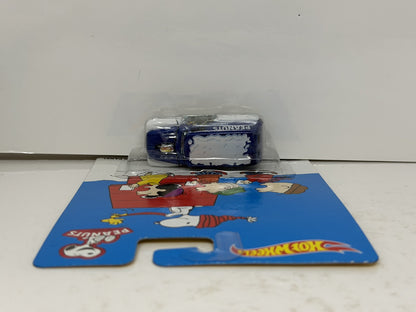 Hot Wheels Peanuts 1956 Ford F-100 Panel 1:64 Diecast Real Riders