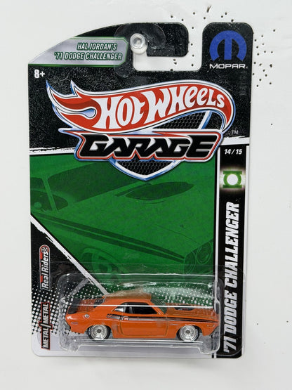Hot Wheels Garage Green Lantern 1971 Dodge Challenger 1:64 Diecast