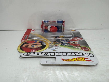 Hot Wheels Mario Kart Mario Pipe Frame 1:64 Diecast