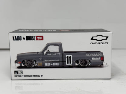 Kaido House Mini GT Chevrolet Silverado Kaido V2 1:64 Diecast