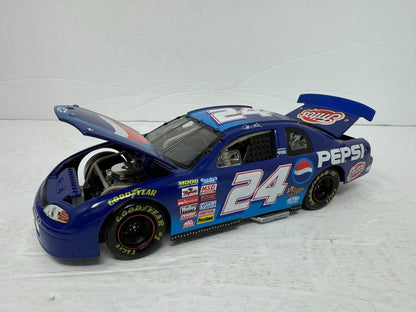 Action Nascar #24 Jeff Gordon Pepsi 1999 Chevrolet Monte Carlo 1:24 Diecast