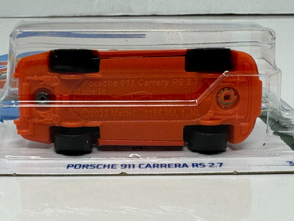 Hot Wheels Retro Racers Porsche 911 Carerra RS 2.7 1:64 Diecast