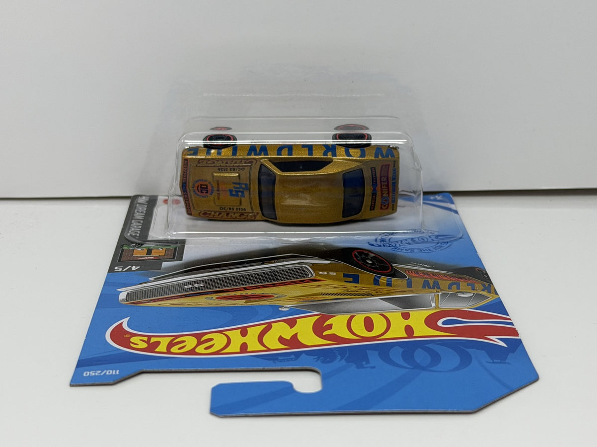 Hot Wheels HW Dream Garage 1967 Camaro 1:64 Diecast Gold