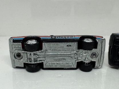 Hot Wheels Premium 1968 Hemi Cuda & 2018 Dodge Challenger SRT Demon 1:64 Diecast