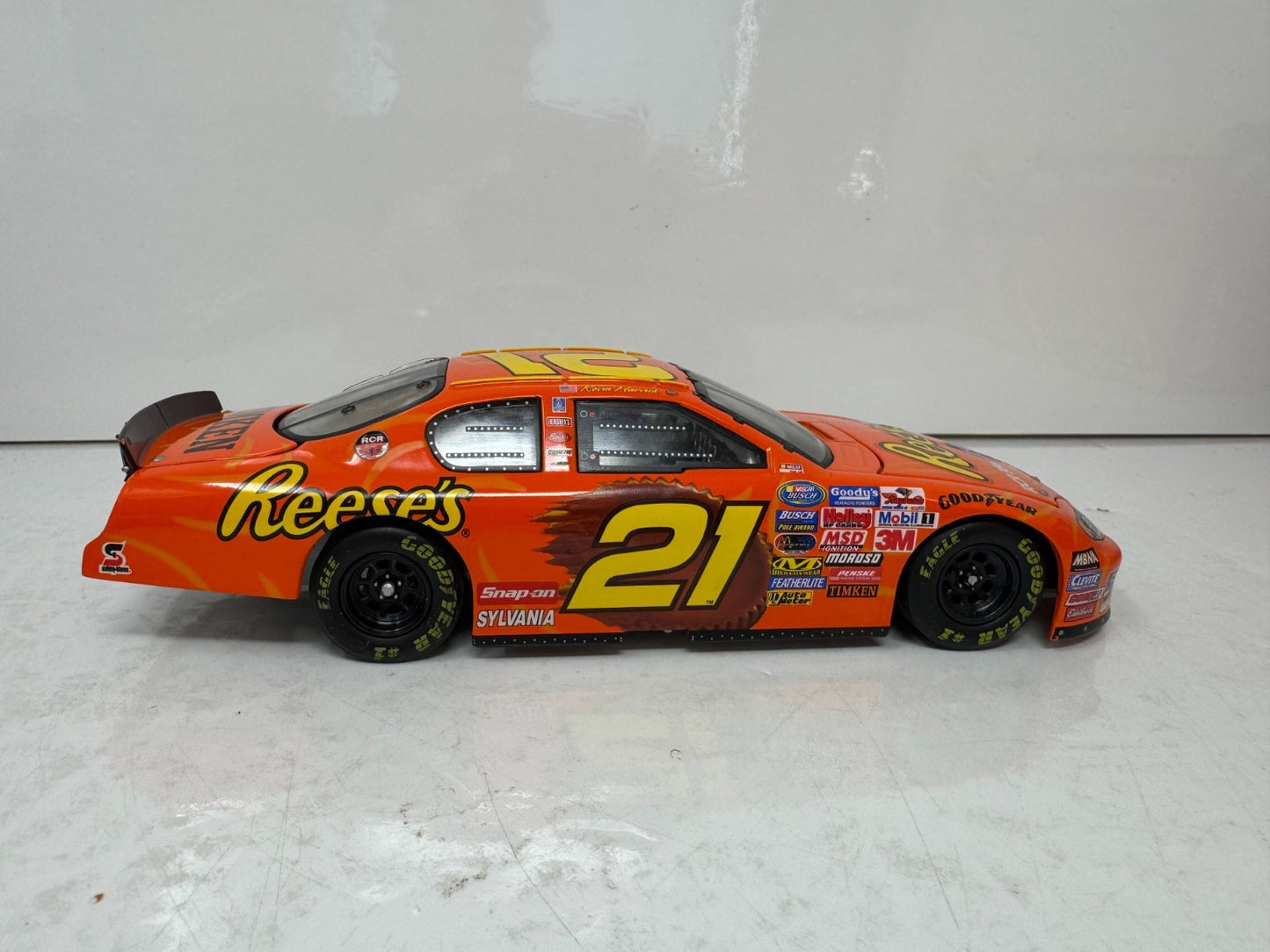 Action Nascar #21 Kevin Harvick Reese's RCR 35th Anniv. 2004 Chevy 1:24 Diecast