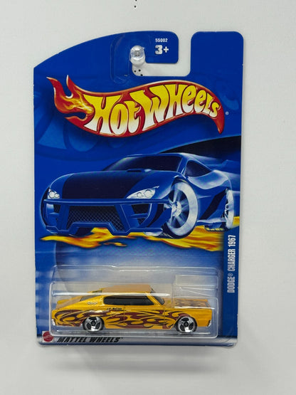 Hot Wheels 1967 Dodge Charger 1:64 Diecast Gold Flames