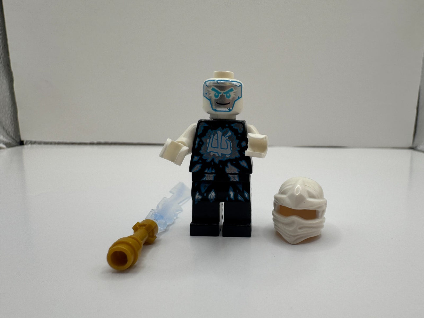 LEGO Ninjago Airjitzu Flyer Zane Minifigure 70742