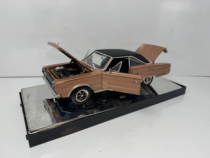 Highway 61 Collectibles 1967 Plymouth Belvedere II 1:18 Diecast