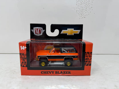 M2 Machines 1974 Chevrolet K5 Blazer 4x4 CHASE 1:64 Diecast