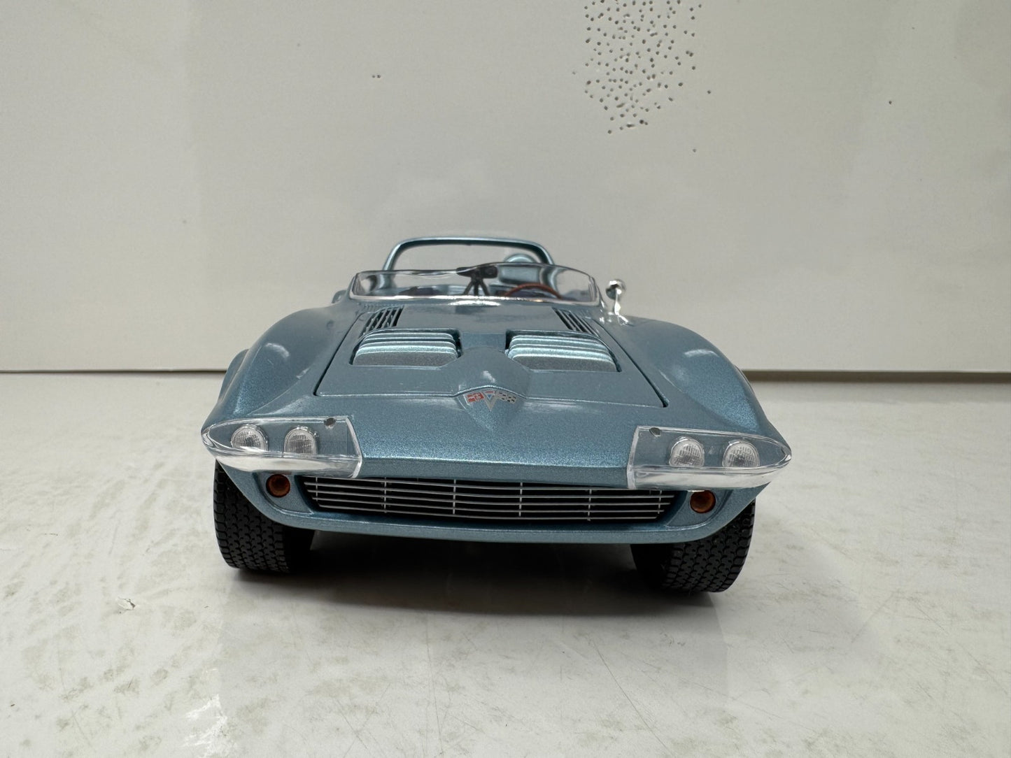 Yat Ming Road Signature 1964 Chevrolet Corvette Grand Sport 1:18 Diecast