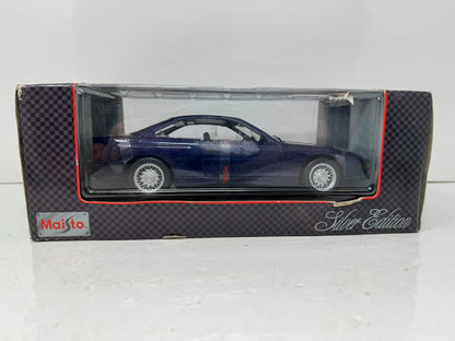 Maisto 1990 BMW 850i Silver Series 1:18 Diecast