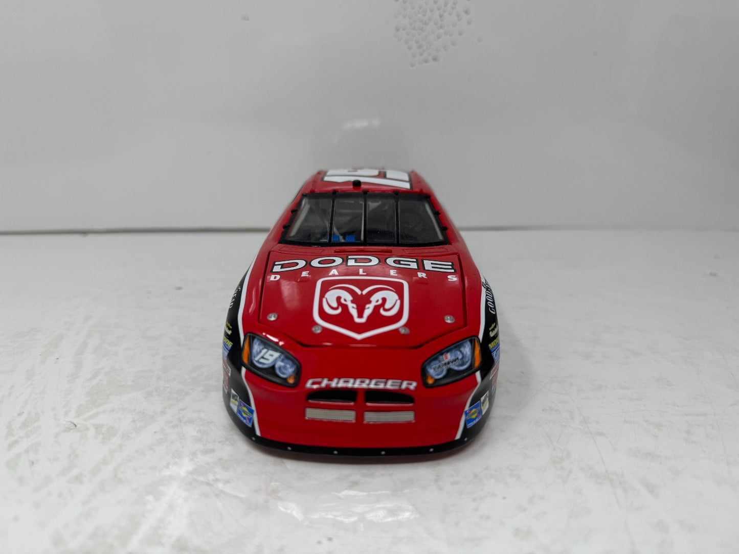 Action Nascar #19 Jeremy Mayfield Dodge Dealers 2006 Dodge Charger 1:24 Diecast