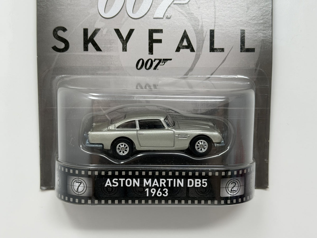 Hot Wheels Retro Entertainment James Bond 007 1963 Aston Martin DB5 1:64 Diecast