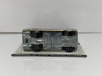 Hot Wheels 2010 10th Collectors Nationals 1955 Chevy Panel 1:64 Diecast 972/1200
