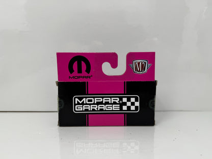 M2 Machines Mopar Garage 1971 Plymouth HEMI Cuda 1:64 Diecast