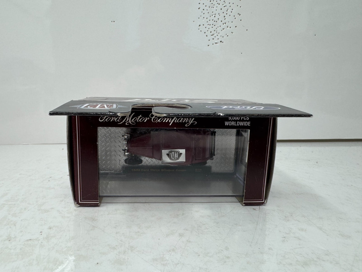 M2 Machines Ford 1932 Ford Three Window Coupe 1:64 Diecast