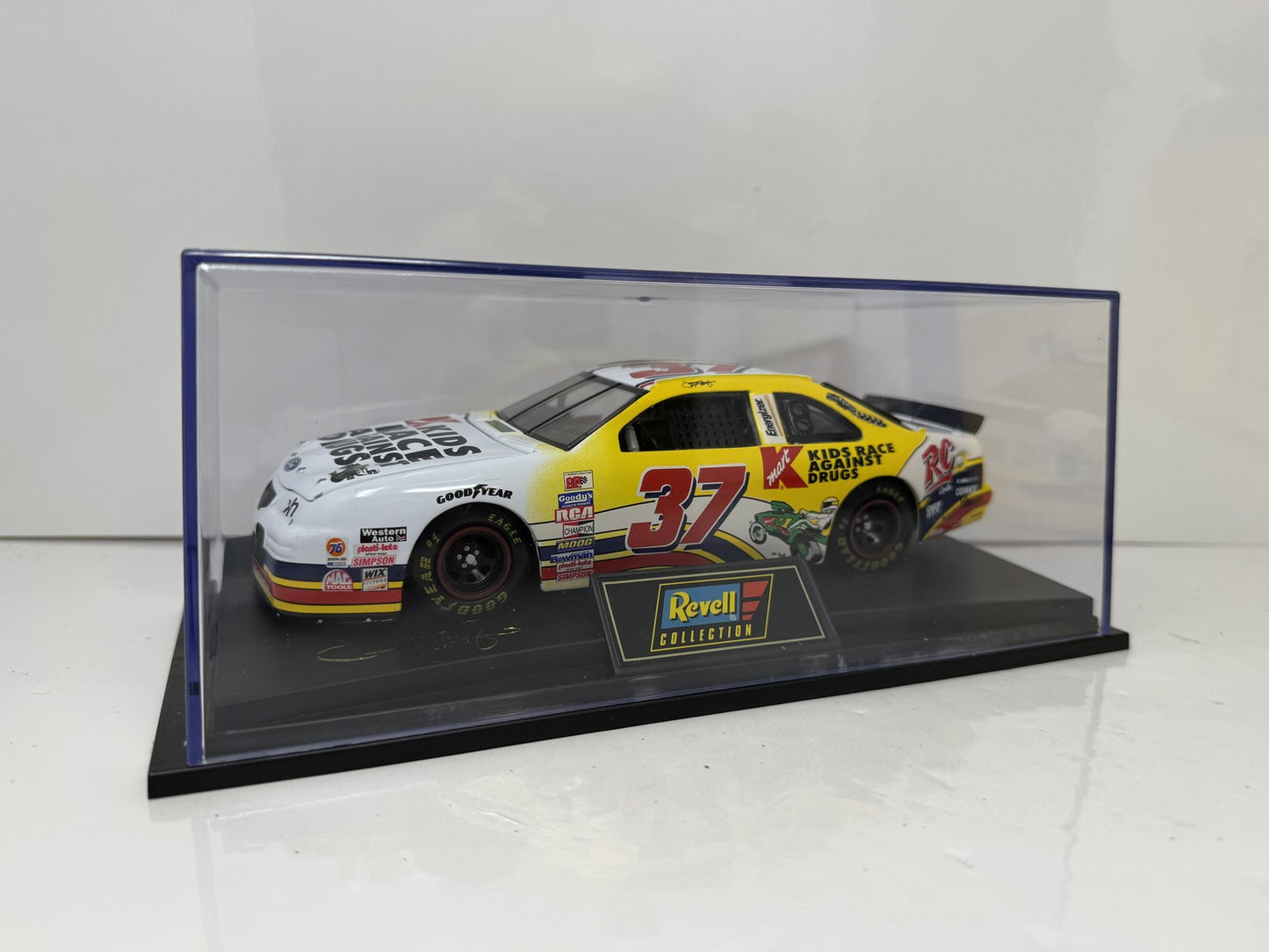 Revell Nascar Jeremy Mayfield #37 Kmart Ford Thunderbird 1:24 Diecast