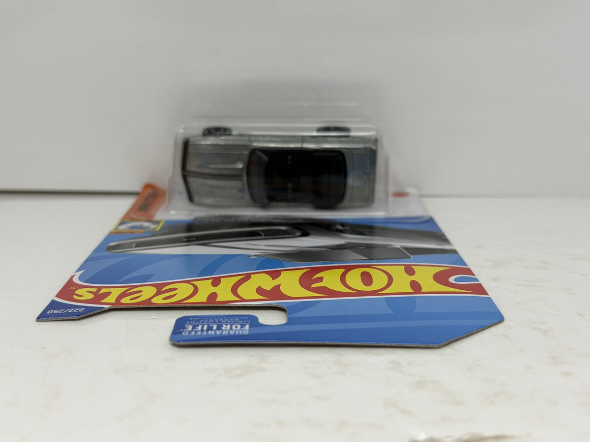 Hot Wheels ZAMAC Muscle Mania 1969 Camaro Convertible 1:64 Diecast