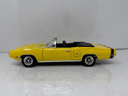 Yat Ming Road Signature 1970 Dodge Coronet R/T 1:18 Diecast Limited Edition