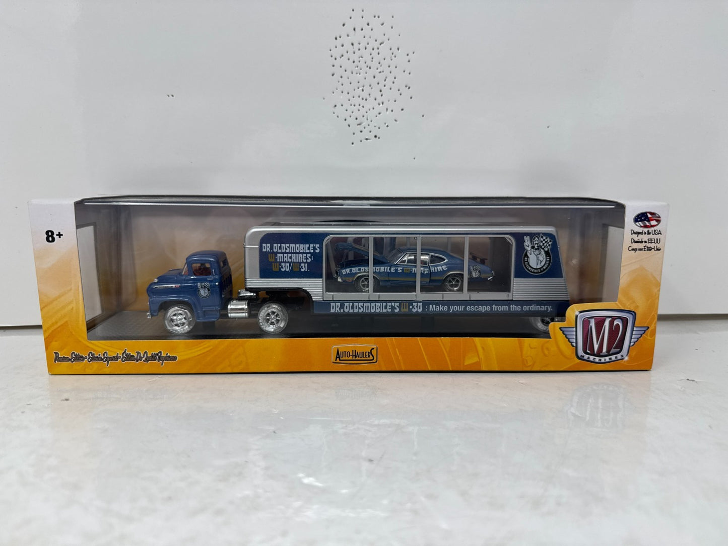 M2 Machines Auto Haulers 1970 Oldsmobile Cutlass 442 W-30 CHASE 1:64 Diecast
