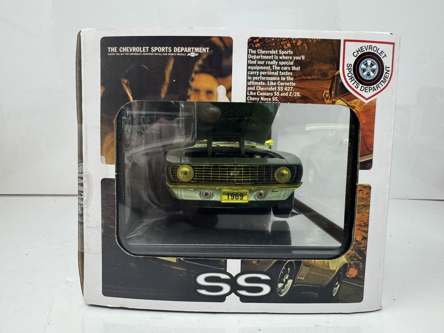 M2 Machines SS 1969 Chevrolet Camaro SSRS 396 CHASE 1:24 Diecast