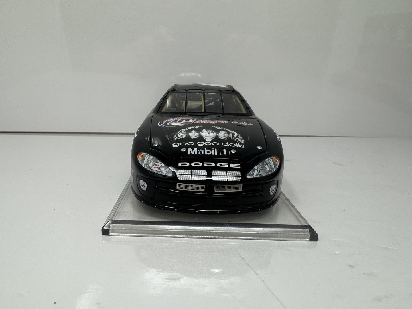 Action Nascar Rusty Wallace #2 Miller Lite Goo Goo Dolls Intrepid 1:24 Diecast