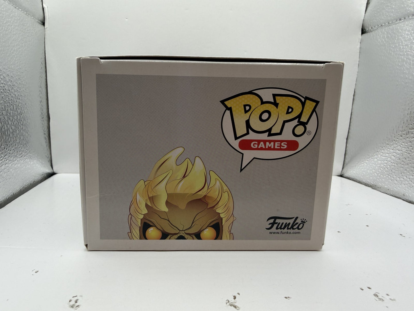 Funko Pop! Games Mortal Kombat X #255 Scorpion Flaming Skull Hot Topic Vinyl Figure