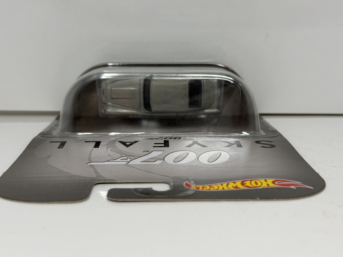Hot Wheels Retro Entertainment James Bond 007 1963 Aston Martin DB5 1:64 Diecast