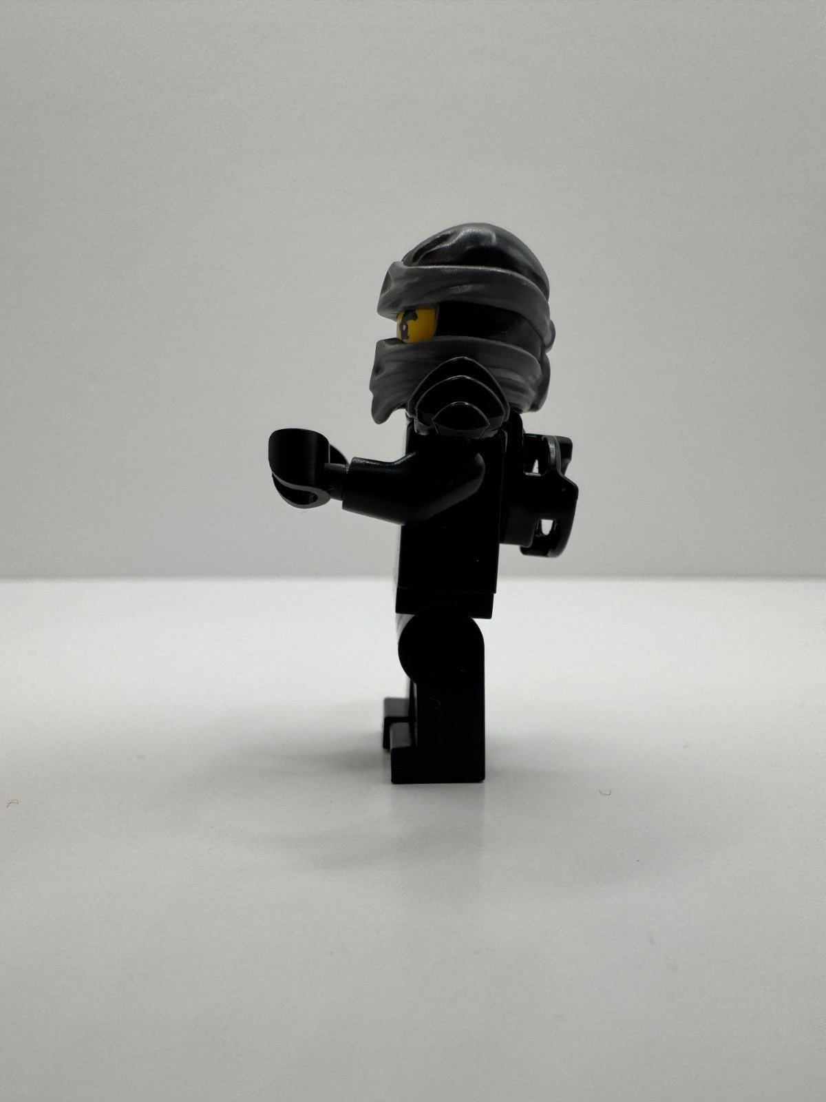 LEGO Ninjago Cole with Deepstone Armor Minifigure