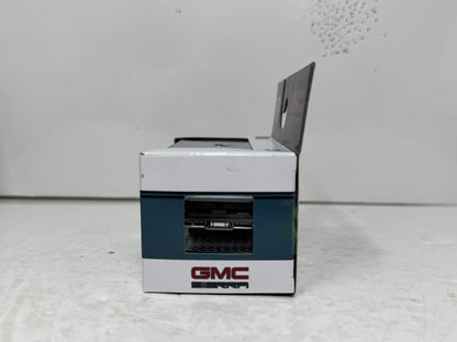 M2 Machines GMC Sierra 1988 GMC Sierra 1500 1:64 Diecast