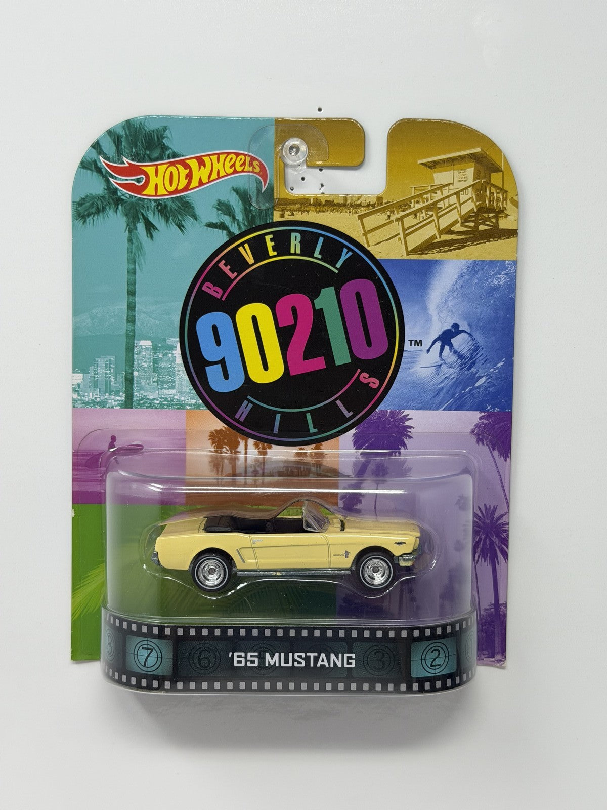 Hot Wheels Retro Entertainment Beverly Hills 90210 1965 Mustang 1:64 Diecast