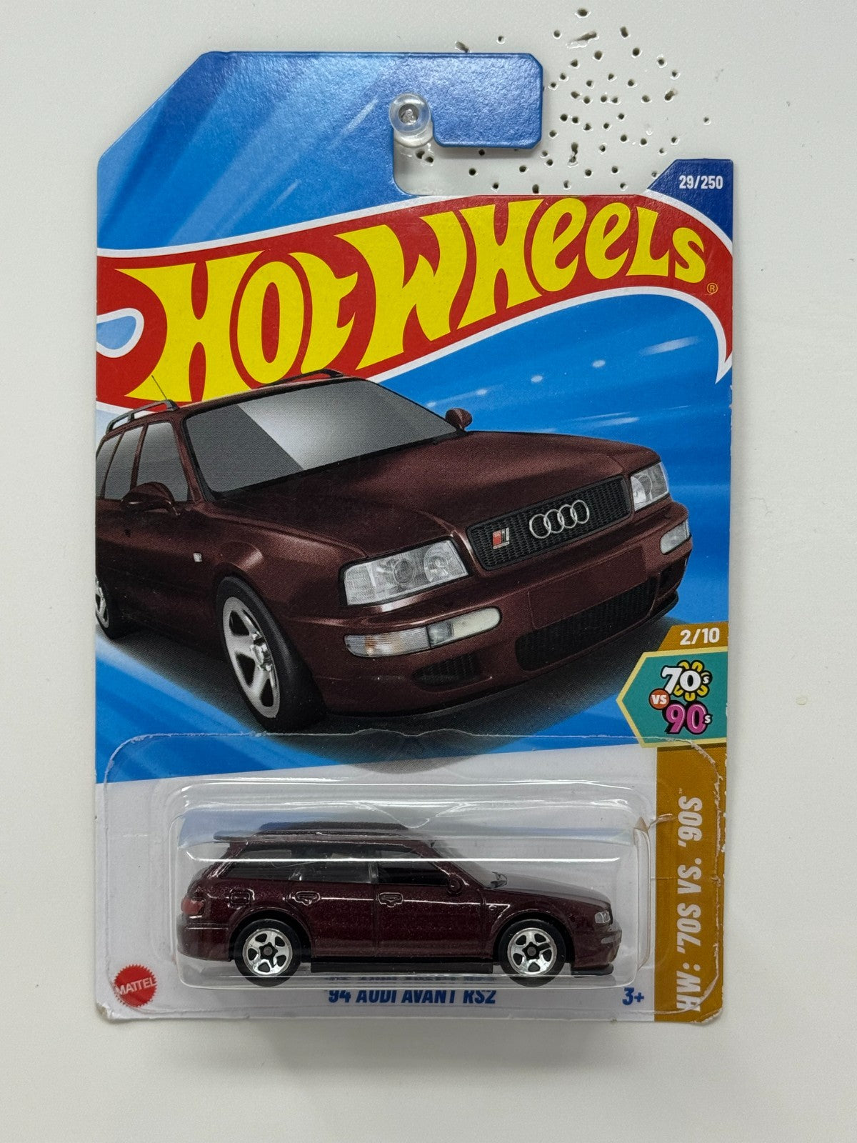 Hot Wheels ‘70s vs ‘90s 1994 Audi Avant RS2 1:64 Diecast Maroon