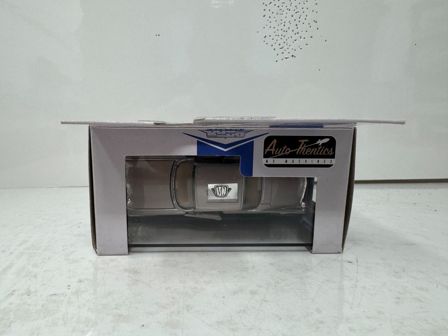 M2 Machines Auto Thentics 1959 Cadillac Series 62 1:64 Diecast