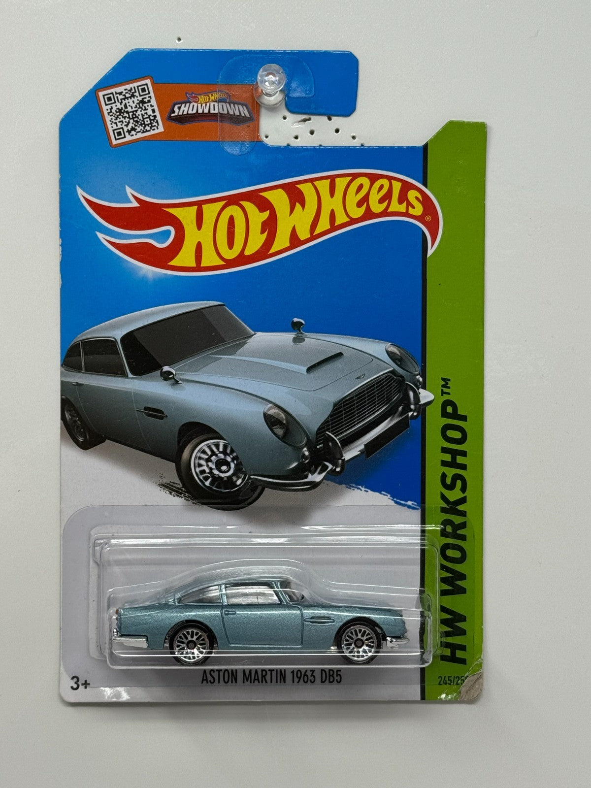 Hot Wheels Showdown 1963 Aston Martin DB5 1:64 Diecast Blue