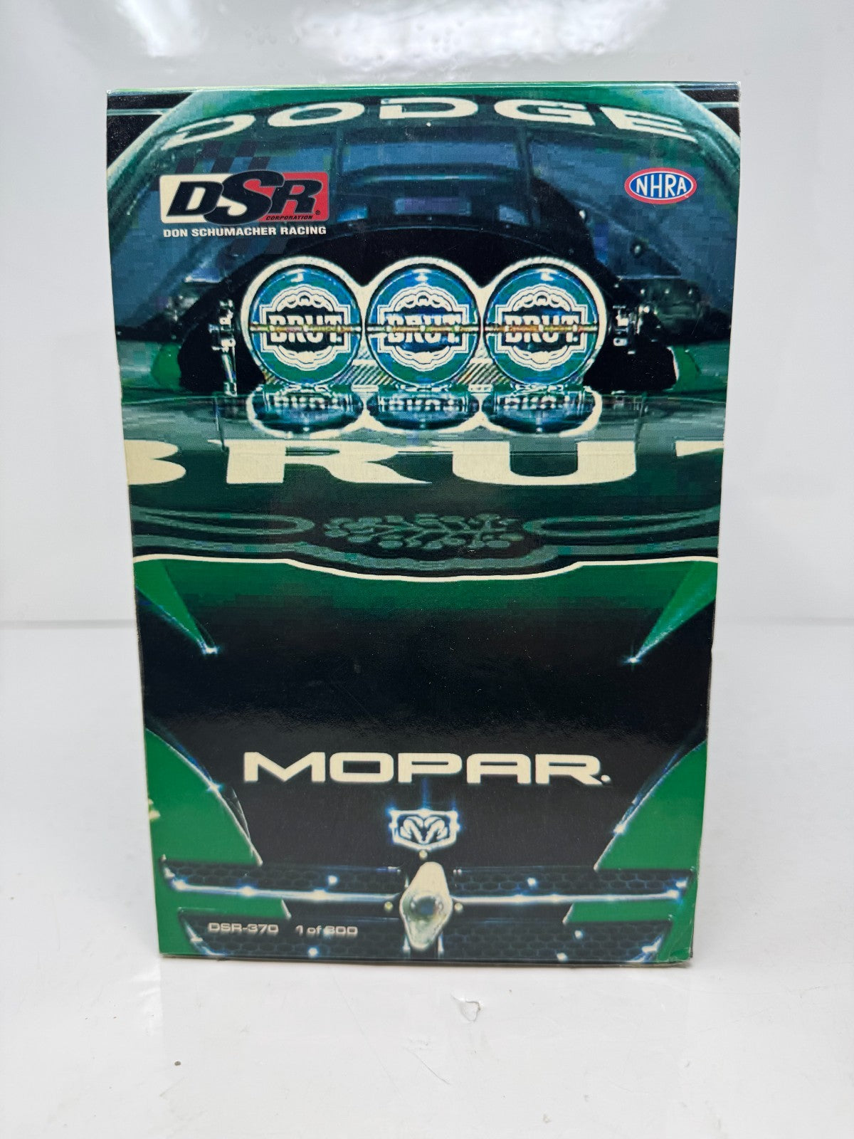 Milestone Ron Capps NHRA Brut 2005 Dodge Stratus Funny Car 1:16 Scale