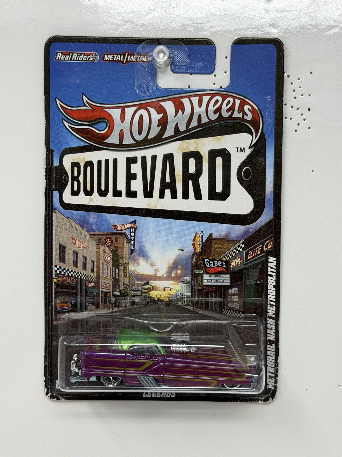 Hot Wheels Boulevard Metropolitan Nash Metropolitan 1:64 Diecast Real Riders