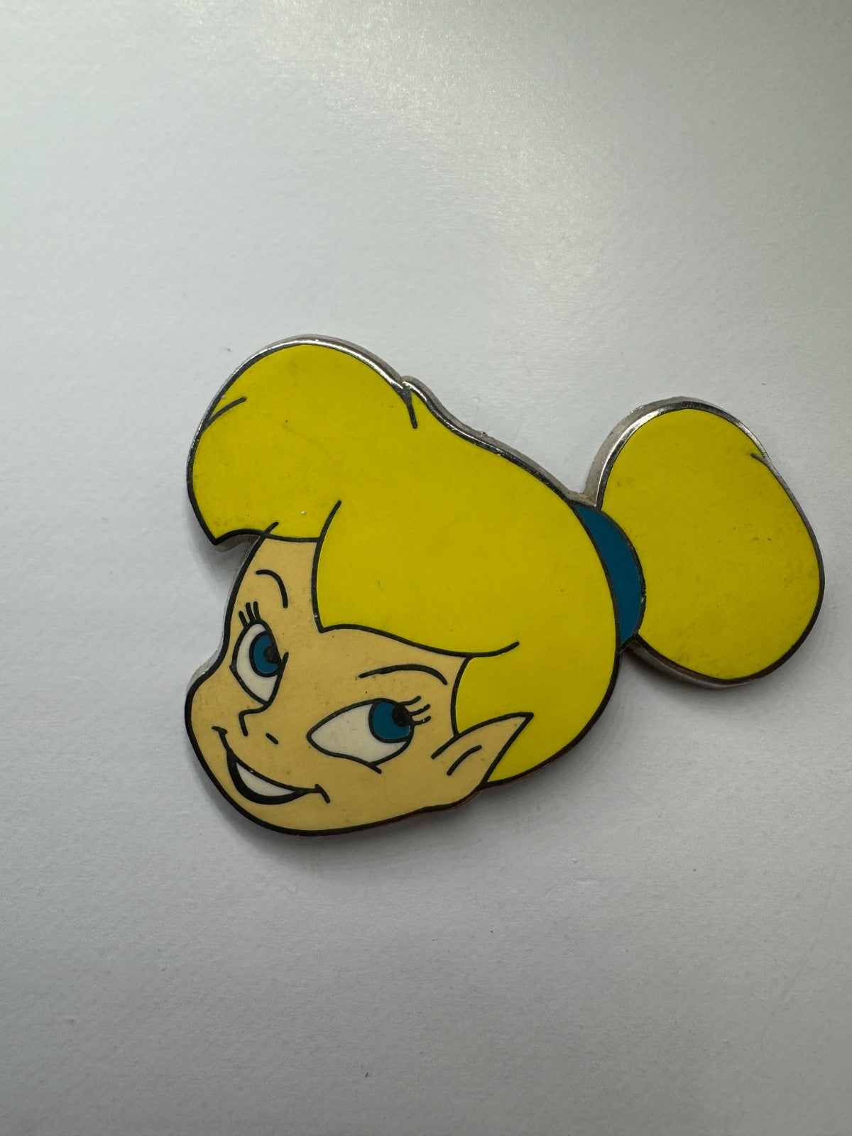 Disney Tinker Bell Face Top Knot Trading Pin DC1S13