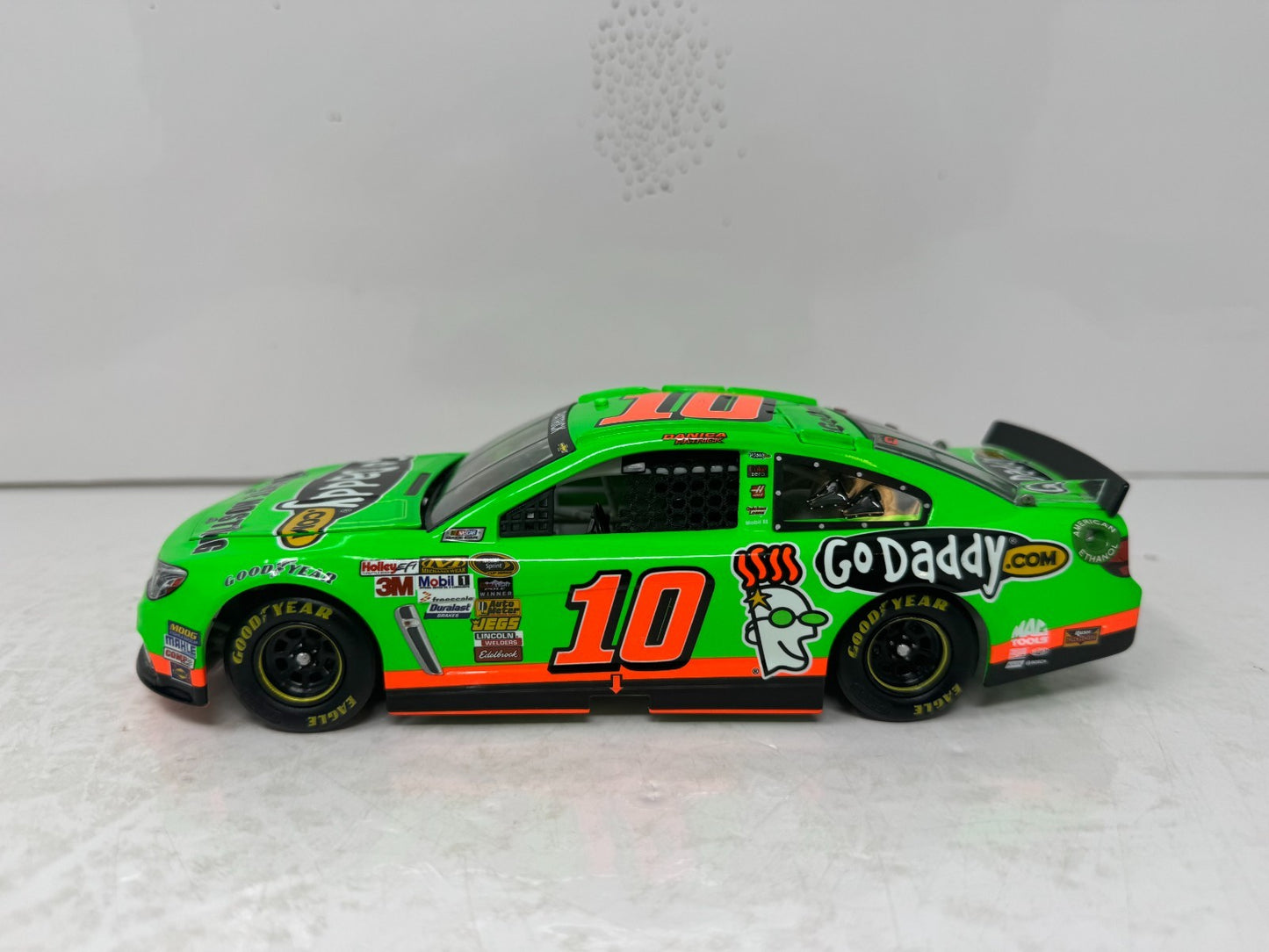 Lionel NASCAR #10 Danica Patrick GoDaddy 2013 Daytona Pole Winner 1:24 Diecast